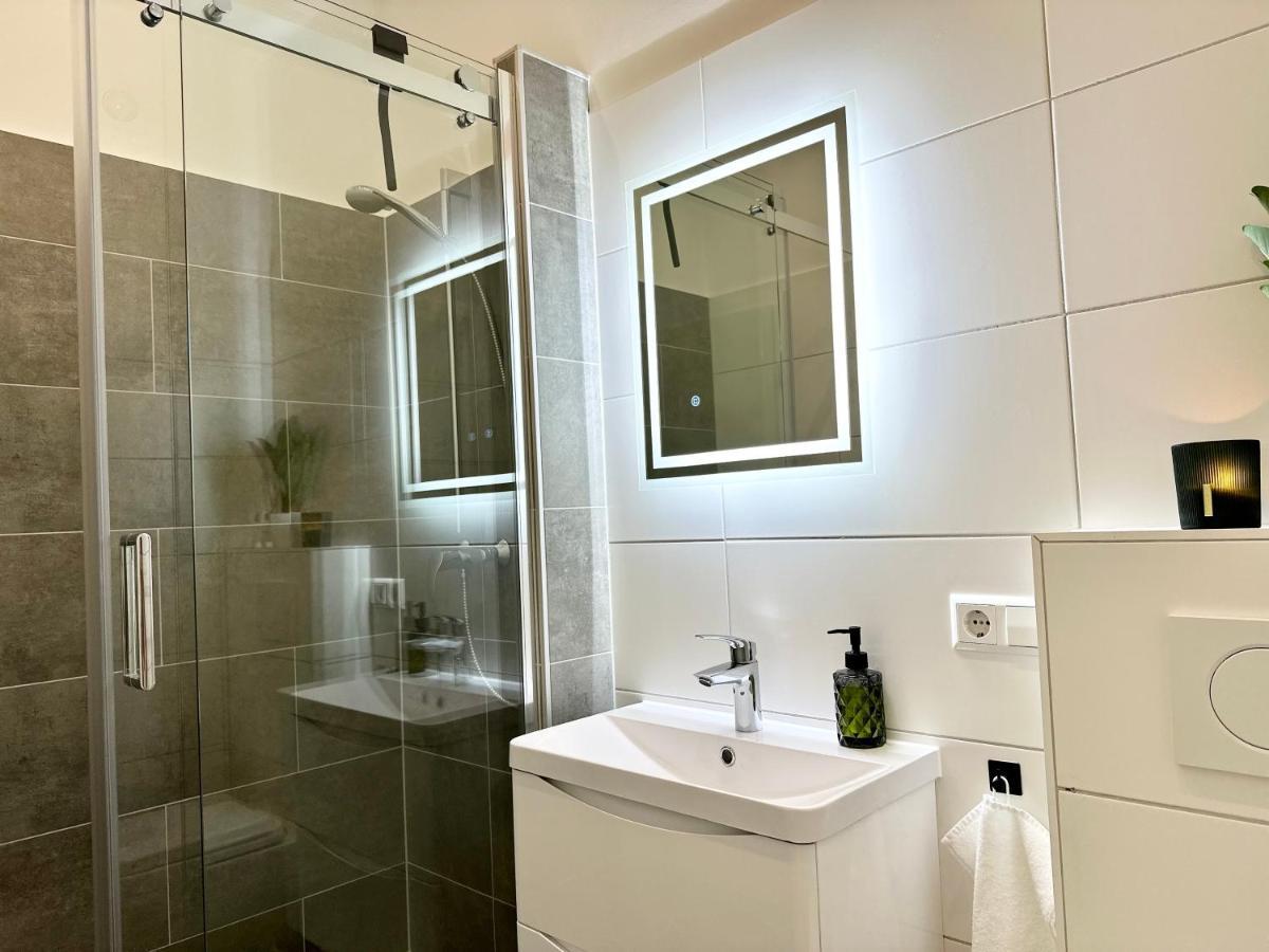 Mystay: Zentral I Design I Prime I Gaeste Wc Appartement Heidelberg